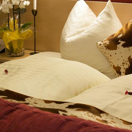 Hotel Landhaus Carla ไมย์อาโฮเฟิน ภายนอก รูปภาพ