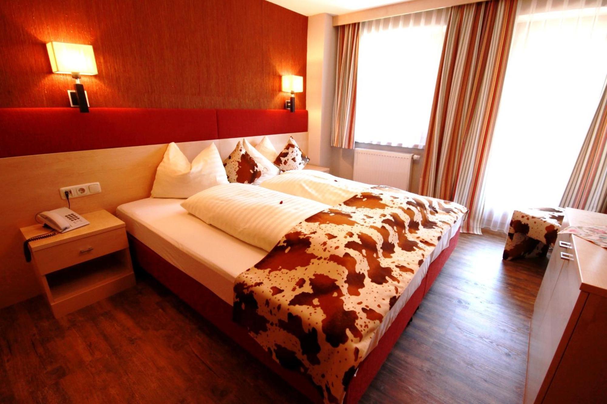 Hotel Landhaus Carla ไมย์อาโฮเฟิน ภายนอก รูปภาพ