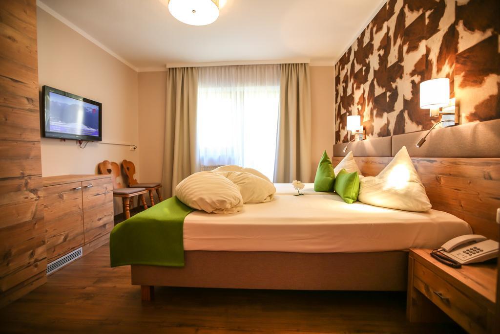 Hotel Landhaus Carla ไมย์อาโฮเฟิน ภายนอก รูปภาพ
