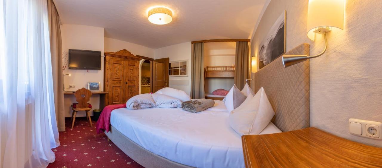 Hotel Landhaus Carla ไมย์อาโฮเฟิน ภายนอก รูปภาพ
